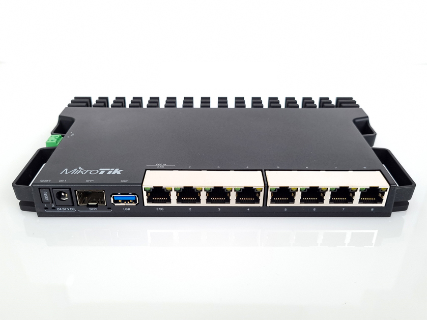 Router RB5009UG+S+IN