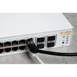 Switch Aruba Instant On 1930 24G 4SFP+ 370W (JL684B)